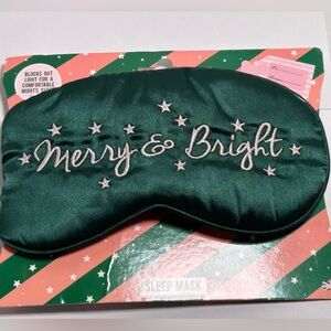 New THE VINTAGE COSMETIC COMPANY Green Christmas Sleep Mask with Stars